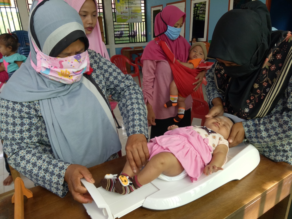 New Normal Pemdes Purwosari Buka Posyandu Kembali